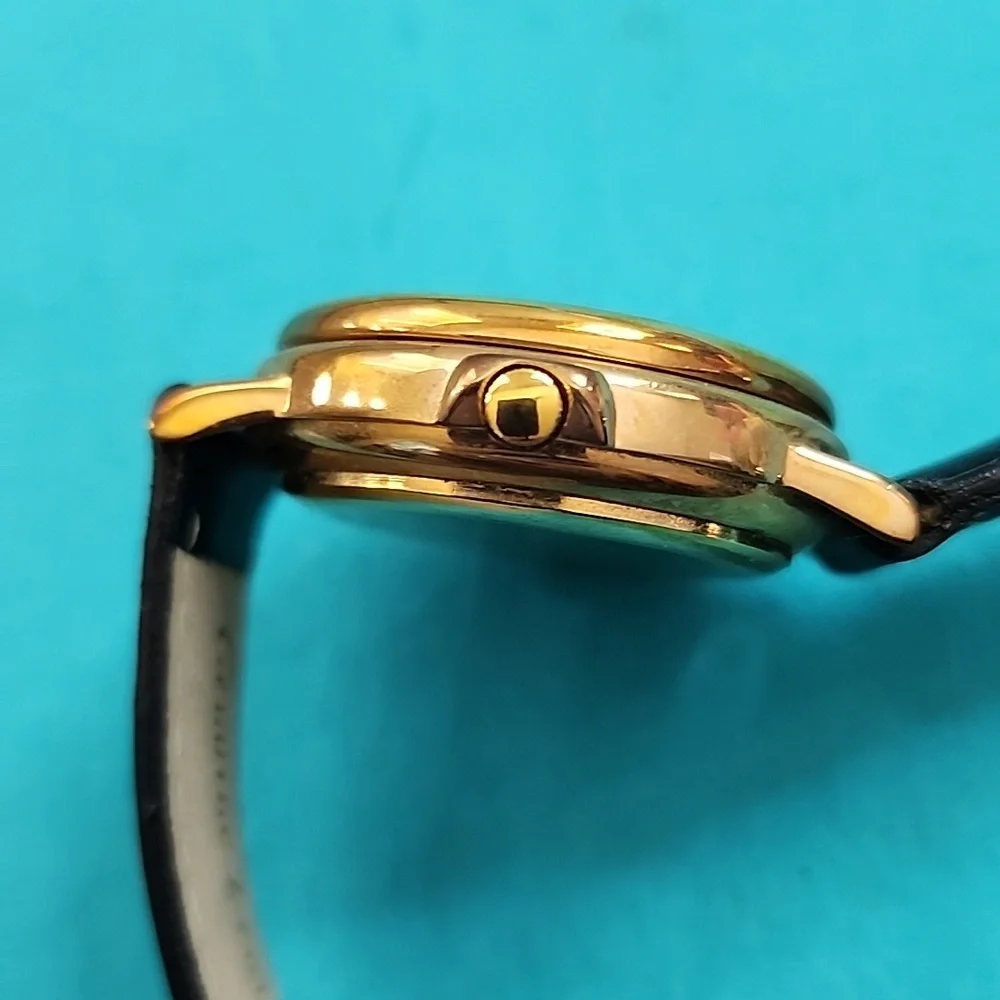 Rare Vintage Disney Pop Up Goofy Watch